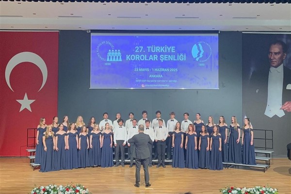 Nilüfer Gençlik Korosu’ndan “Müzikalite, Müzikal Dinamikler Başarı” ödülü