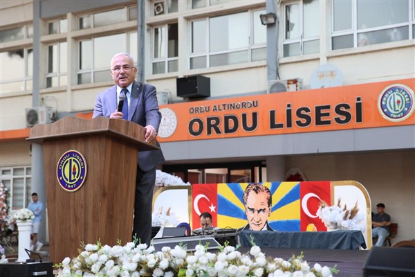 Başkan Güler, Ordu Lisesi’nin mezuniyet törenine katıldı