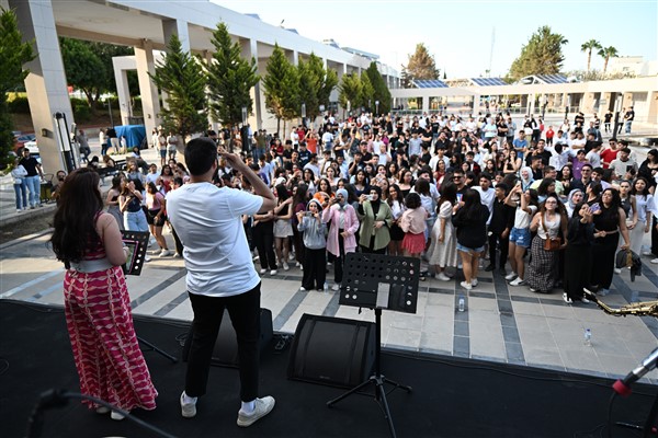 Mersin’de YKS öncesi öğrencilere motivasyon konseri