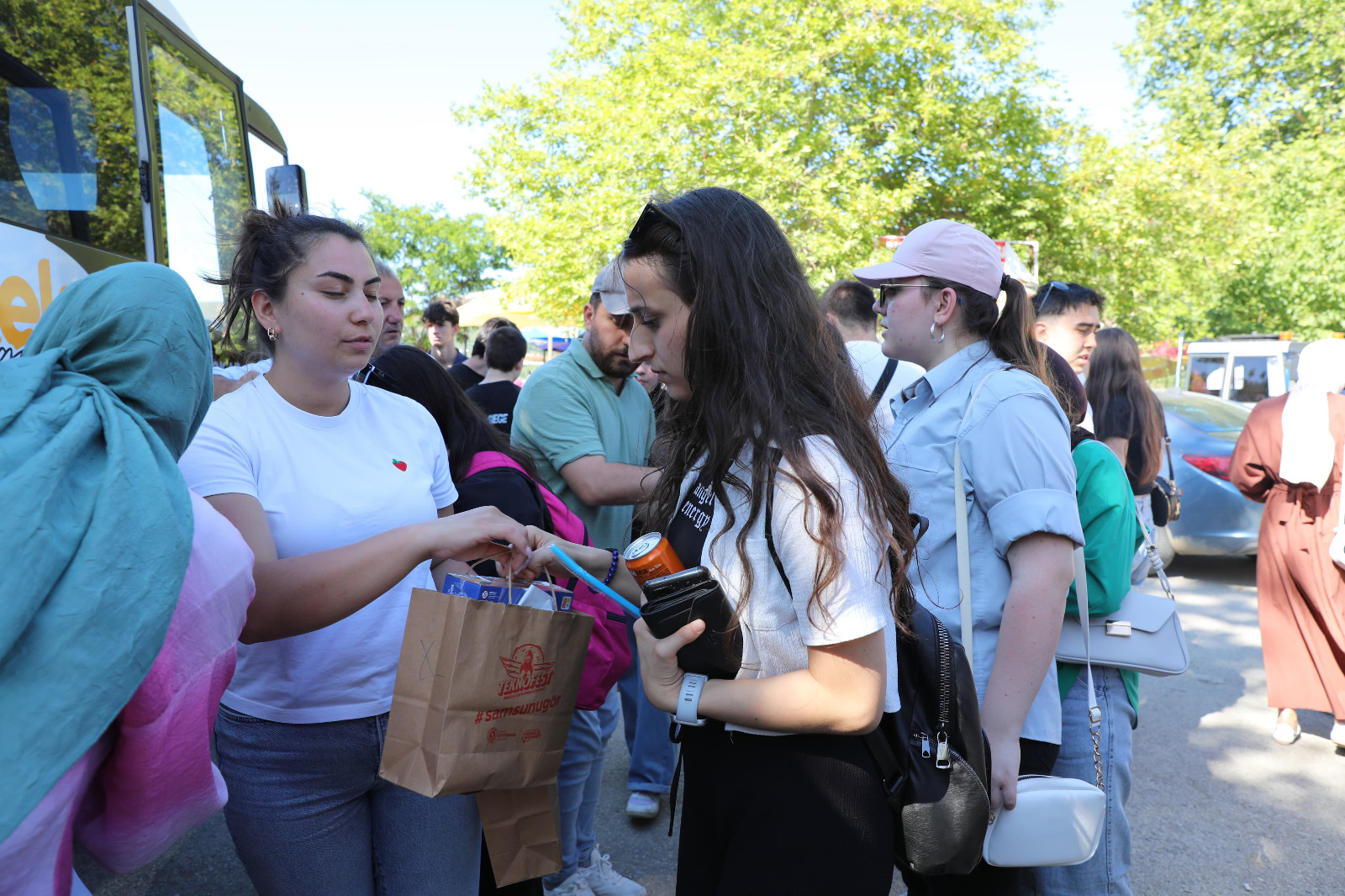 Petek Genç kamp ve gezi programları başladı