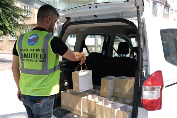 İnegöl Belediyesi’nden bayram hediyeleri