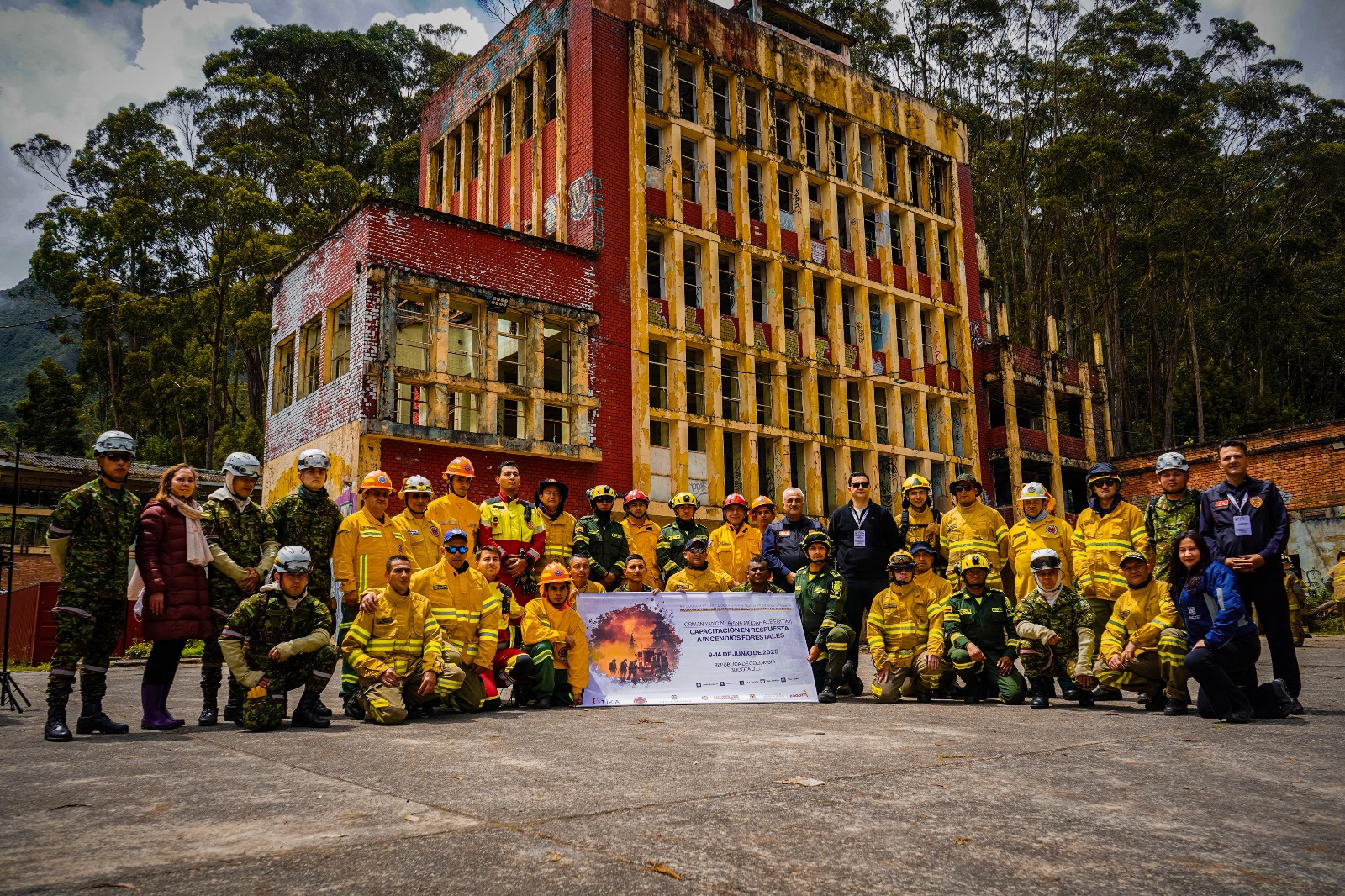 Konya İtfaiyesi, TİKA işbirliğiyle Kolombiyalı itfaiyecilere eğitim verdi