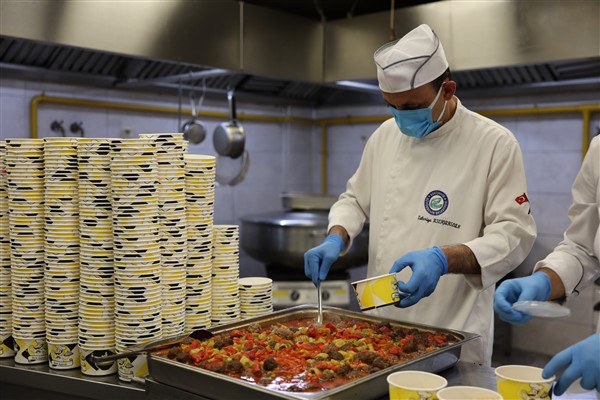 Ünlüce: Toplumsal dayanışmayı büyütmek en önemli görevlerimizden