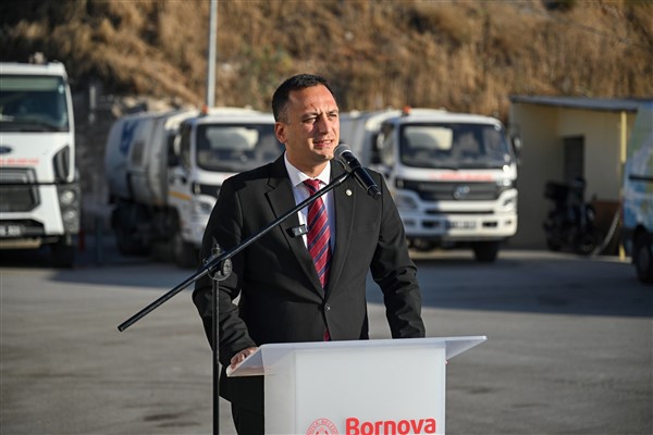 Ekşi: İzmir’de çöp dağlarından medet umanlara İzmir halkı ve CHP gerekli cevabı verecektir