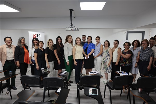 Kadın siyasetçiler Konak’ta buluştu