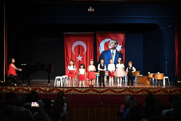 Mamak Belediyesi’nin ev sahipliğinde konser düzenlendi