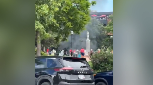 ABD’de protestoculara yapılan saldırıda altı kişi yanarak yaralandı