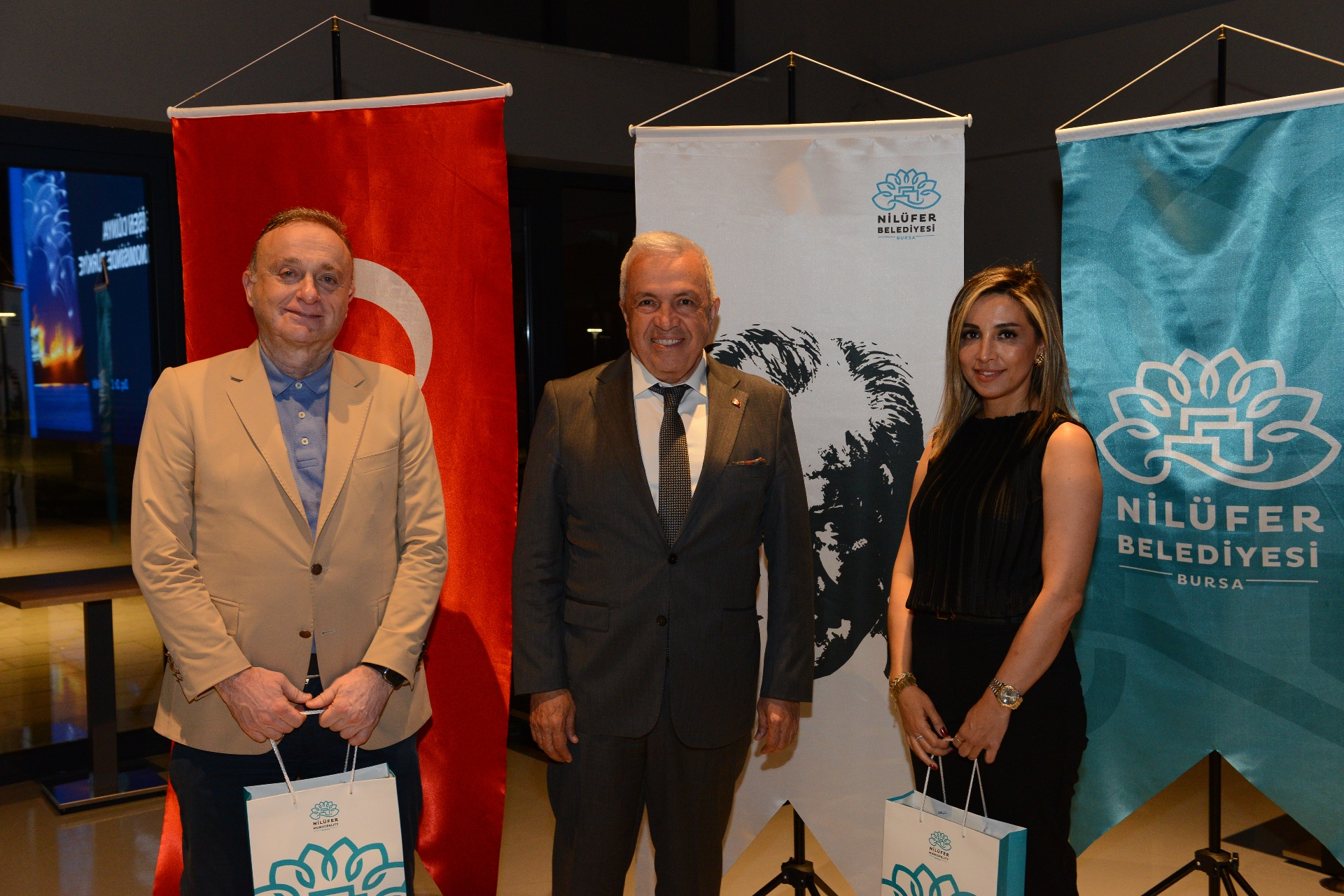 “Yeni Dünya Düzeninde Bizi Neler Bekliyor?” söyleşisi gerçekleştirildi