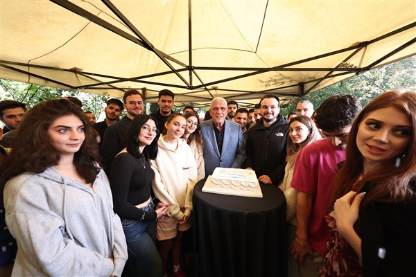 İYİ Parti Genel Başkanı Dervişoğlu, Yaza Merhaba etkinliğine katıldı