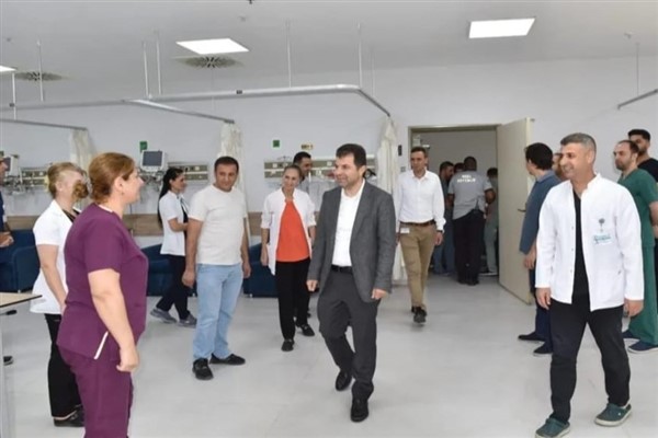 Dicle Üniversitesi Hastanesi’nde bayramlaşma töreni