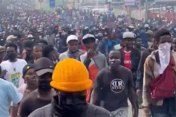 Kenya protestolarında en az 16 kişi öldü, 400 kişi yaralandı