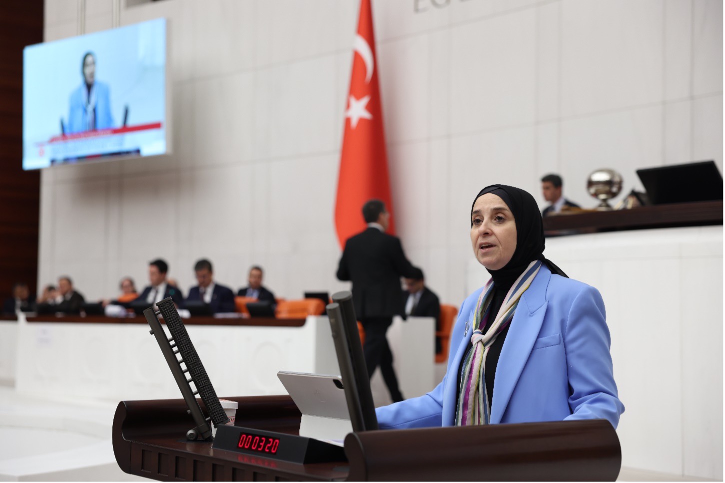 DEVA Partili Elif Esen, TBMM kürsüsünde: 13 Yaşındaki çocuklar uyuşturucudan ölüyor