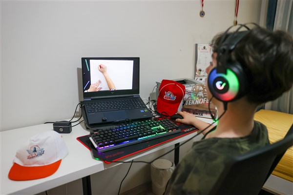 Buca Belediyesi’nden Dijital Dershane projesi