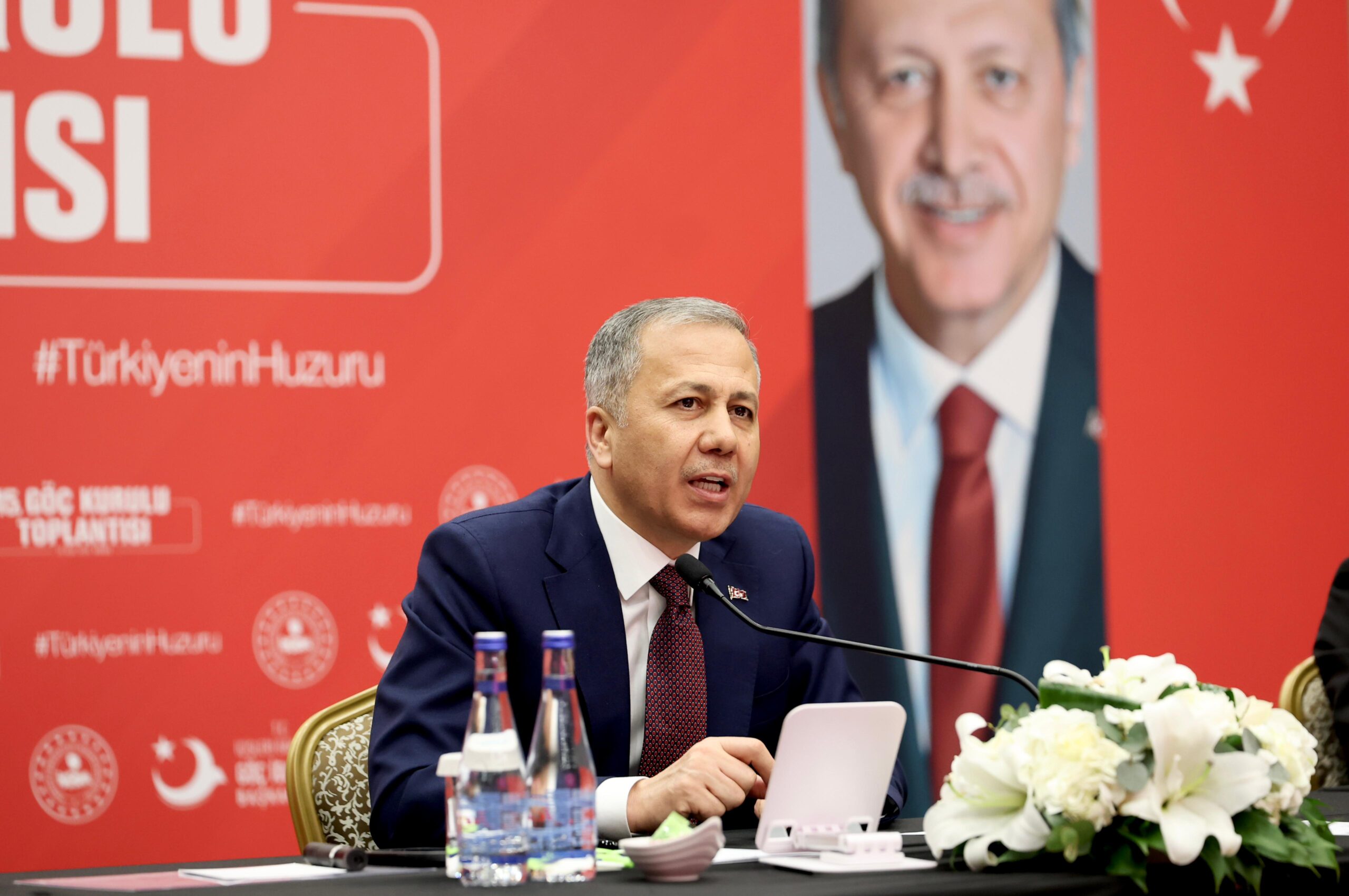 Bakan Yerlikaya: Hızdan değil, hayattan yana olalım