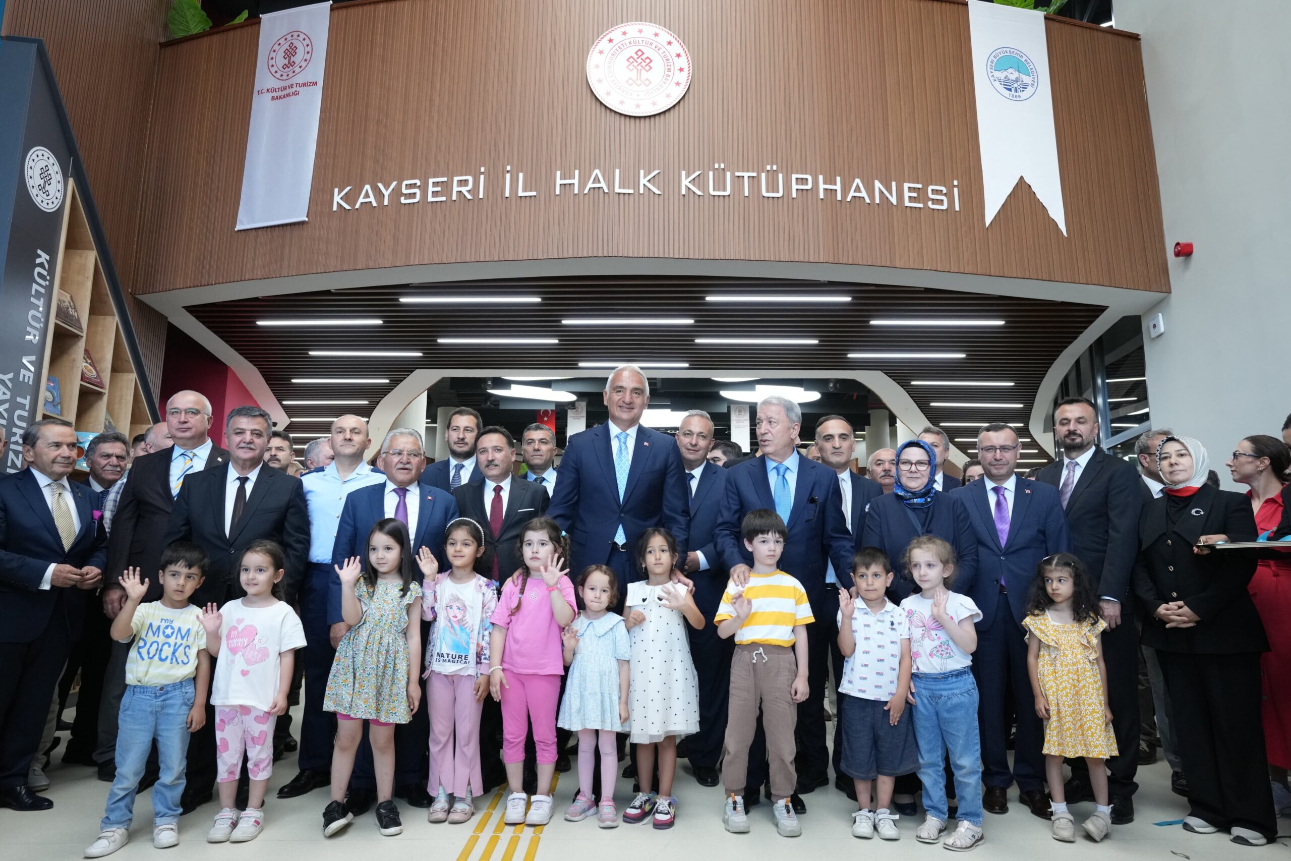 Kayseri İl Halk Kütüphanesi’nin açılışı yapıldı