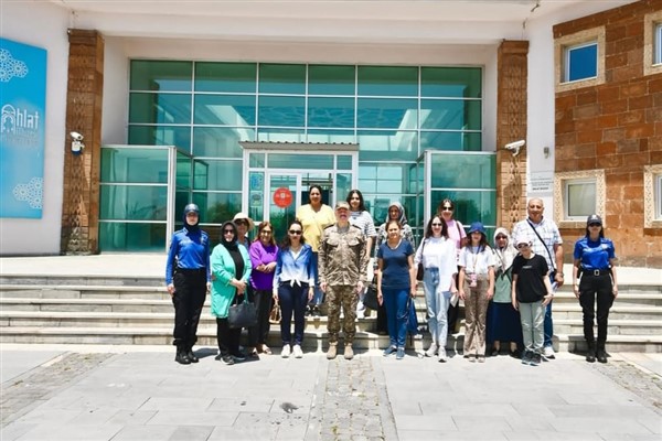 Bitlis’te şehit ailelerine özel gezi programı