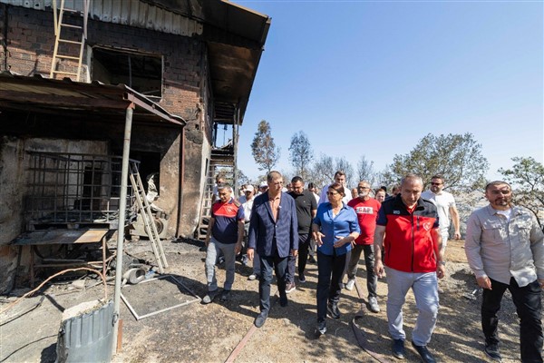 İzmir Büyükşehir’den yangından etkilenen vatandaşlara destek