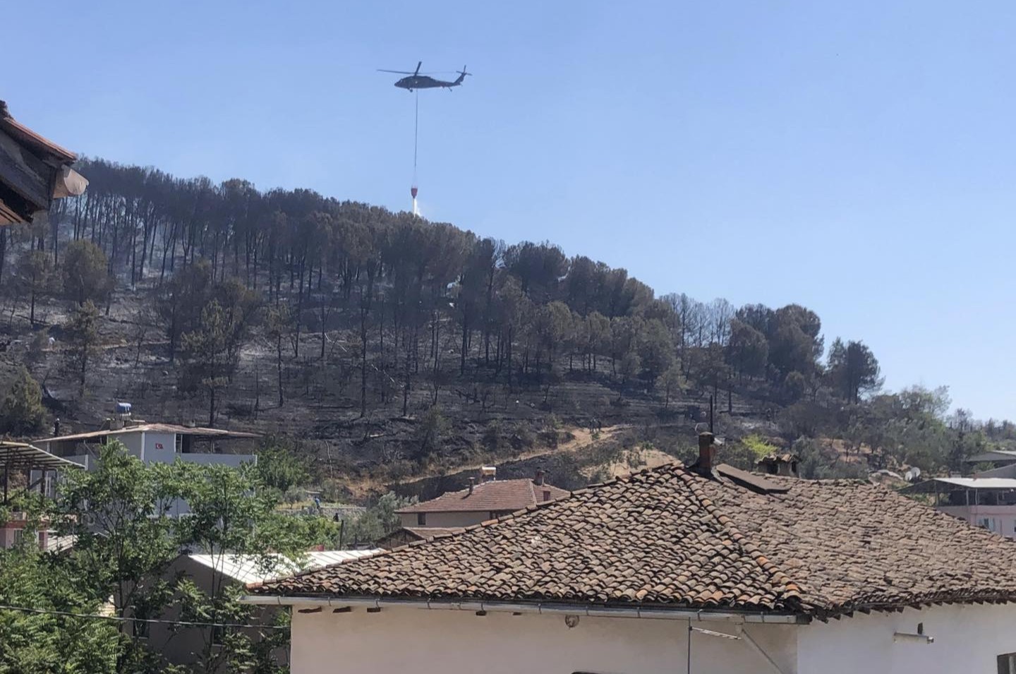 Bursa Büyükşehir Belediyesi’nden İsmetiye’deki yangına müdahale
