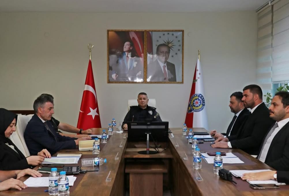 Ardahan Emniyet Müdürlüğü’nde değerlendirme toplantısı gerçekleştirildi