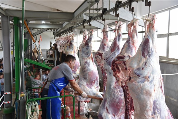 Giresun Belediyesi’nden ücretsiz kurban kesim hizmeti