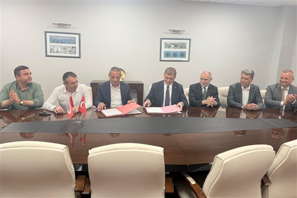 Başkan Tugay: Toplu sözleşmelerde istikrar sürüyor