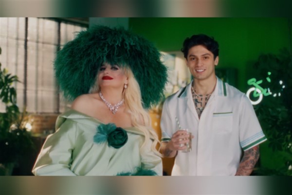 Afrodit Banu Alkan, rap müziğin popüler ismi Çakal ile yeniden kamera karşısında