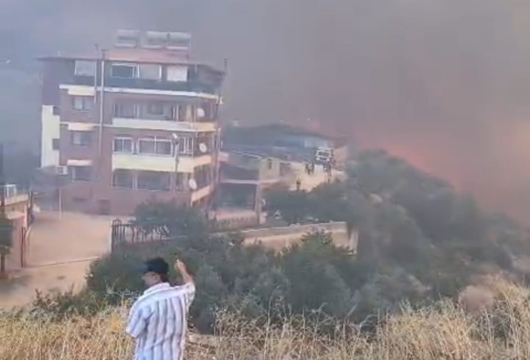 Karaali’deki orman yangını köylere ulaştı