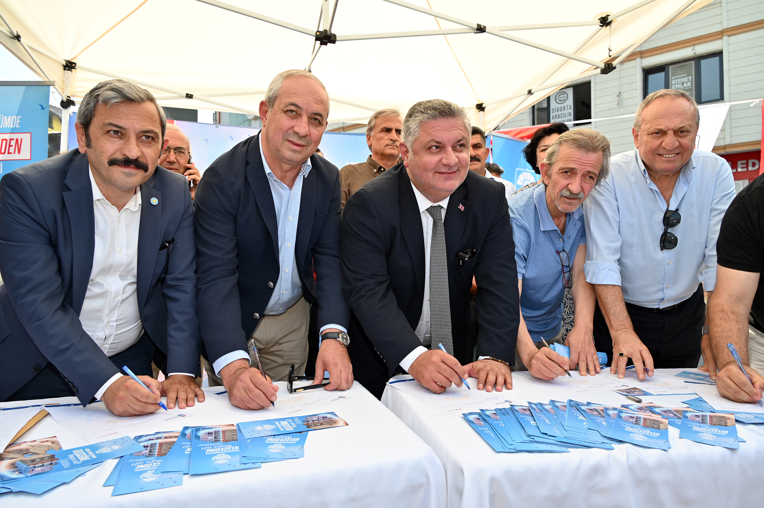 Yalova’da “Yarısı Bizden” kampanyası için ilk imzalar atıldı