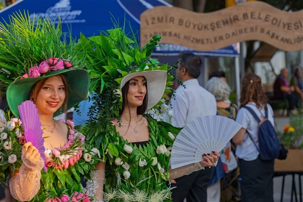 İzmir Balkon ve Bahçe Bitkileri Festivali başladı