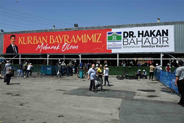 Çobançeşme kurban pazarı ve kesim tesisi’nden hizmet