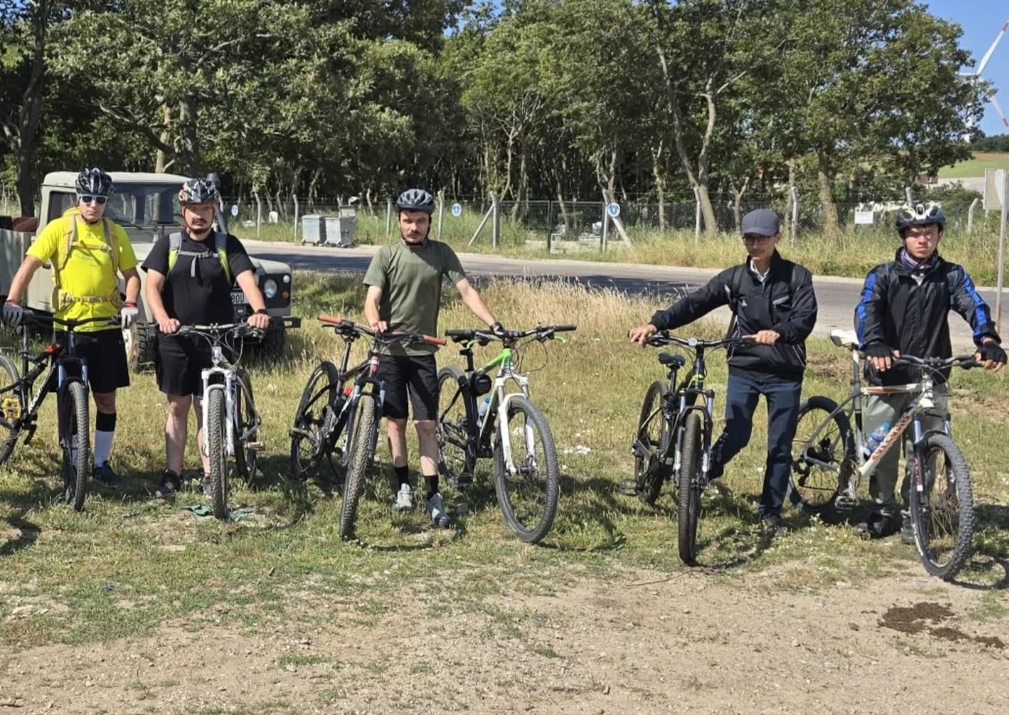 Karacabey Belediyesi Dağcılık Kulübü’nden bisiklet turu