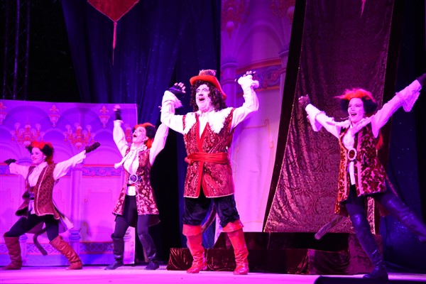 Kadıköy’de çocuklar için tiyatro zamanı