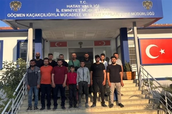 Antakya-Belen yolunda 14 kaçak göçmen yakalandı