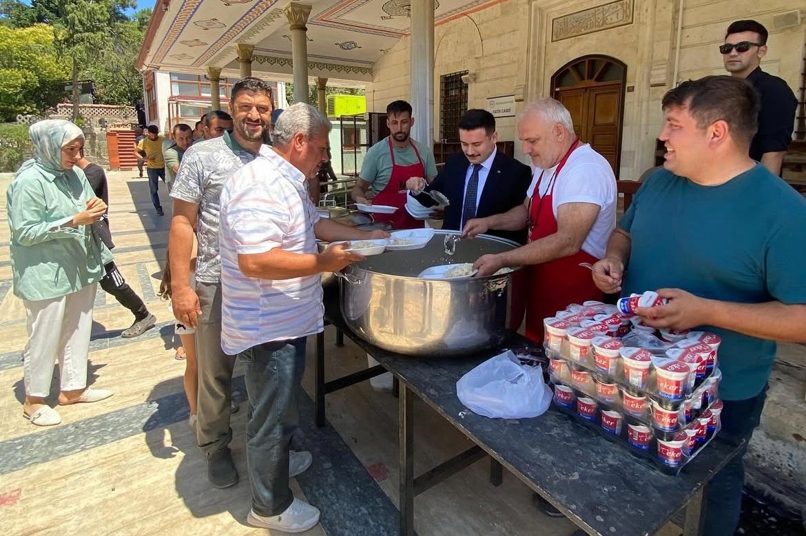 Gökçeada’da 15 Temmuz Şehitleri anısına yemek programı düzenlendi
