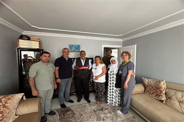 İzmit Belediyesinden gazilere saygı ziyaretleri sürüyor