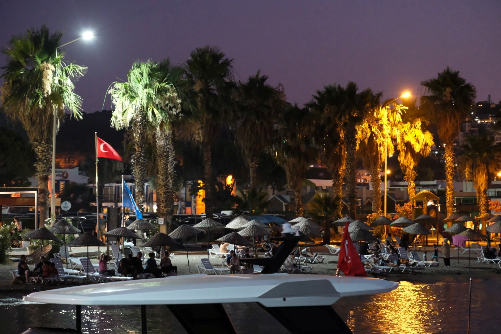 Bodrum’da aydınlatma yenileme çalışmaları devam ediyor