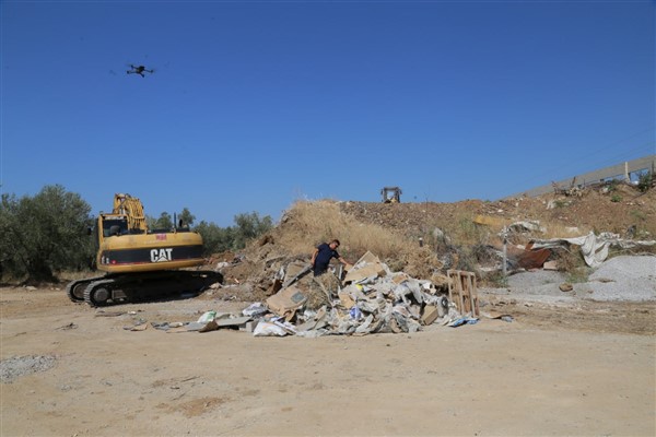 Edremit Belediyesi’nden Altınoluk’ta temizlik çalışması