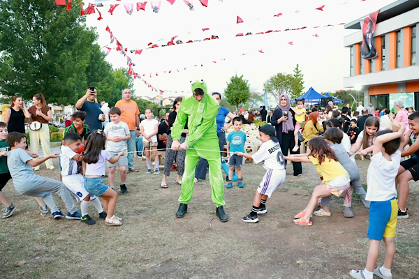 Derince Belediyesi’nden çocuk şenlikleri