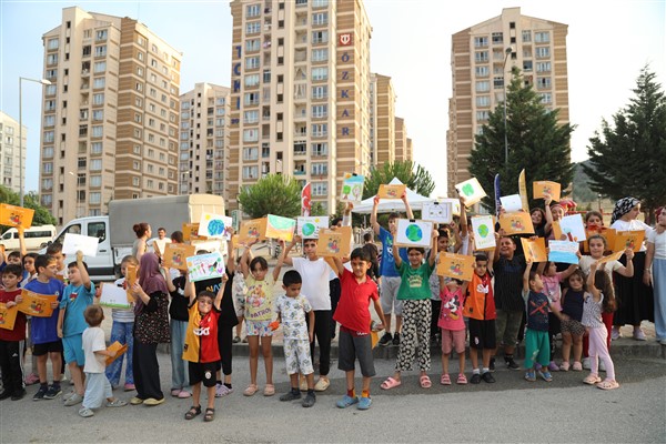 Bursa Büyükşehir Belediyesi, çocuklar için atölye etkinliği düzenledi