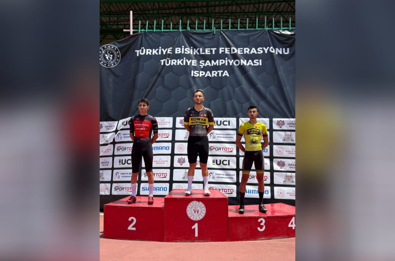 Konya Büyükşehir Belediyespor bisiklet takımı toplamda 10 madalya kazandı