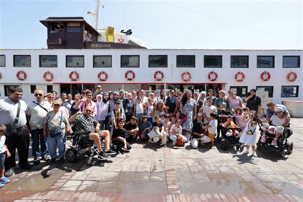 Konak’ta engelsiz Körfez turu