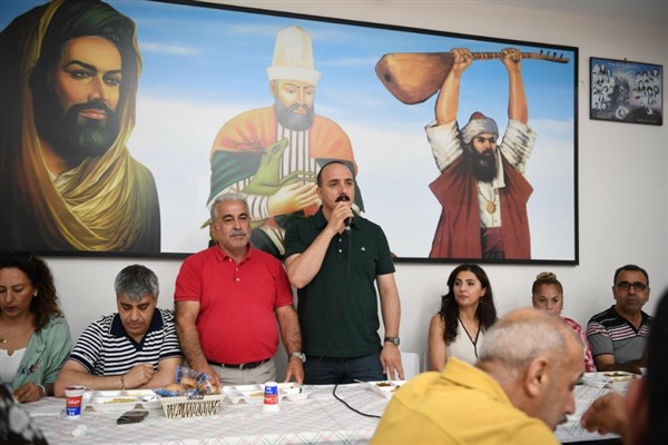 Kotan, Altınova Cemevi’nde oruç açma yemeği paylaştı