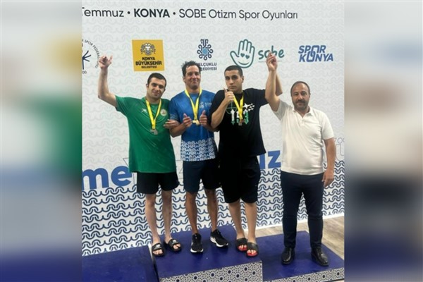 Milli yüzücü Ali Şirolu’dan Türkiye birinciliği