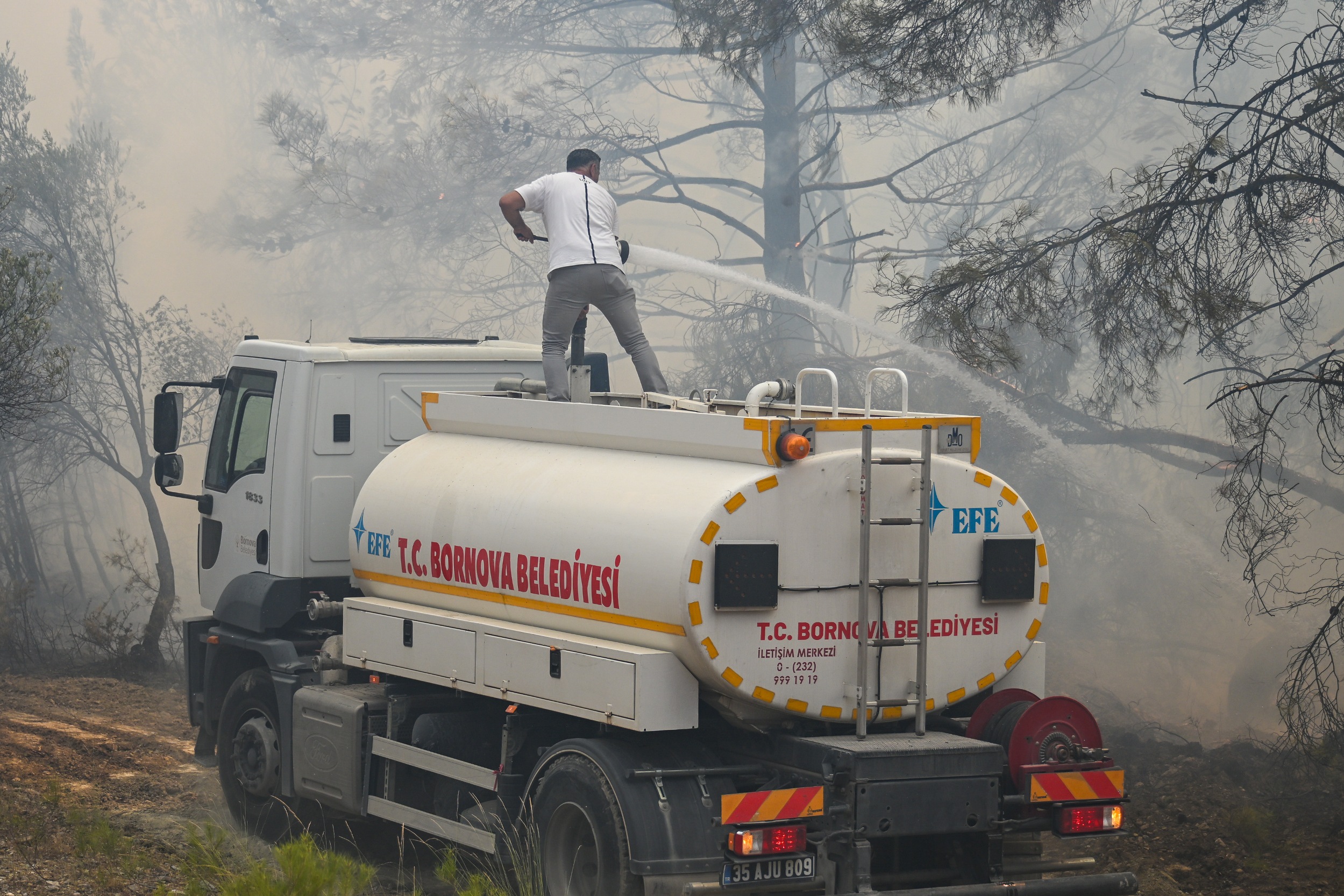 Bornova Belediyesi, Gökdere’de 200 personelle seferber oldu