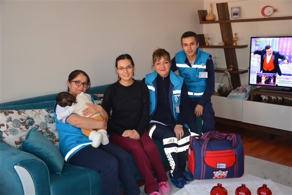 “Hoş Geldin Bebek, Yaşama Sırası Sende” projesi ile bugüne kadar 3 bin 885 aileye ulaşıldı