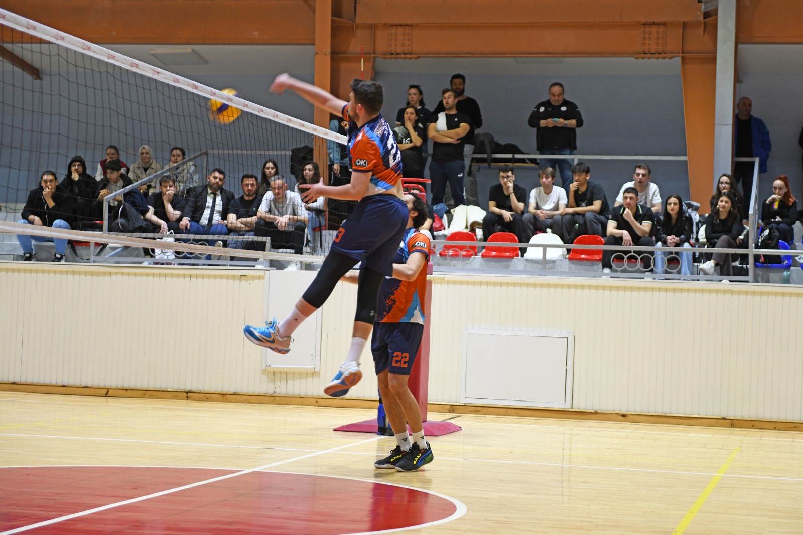 Osmangazi Belediyespor Voleybol Takımı 1. Lige yükseldi