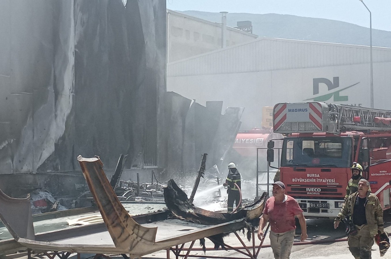 Bursa’da fabrika yangını