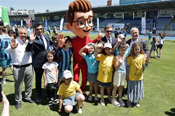 Kütahya’da Yaz Spor Okulları açılış töreni gerçekleşti