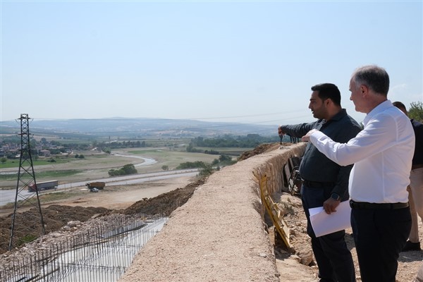 İnegöl Millet Bahçesi’nde çalışmalar sürüyor