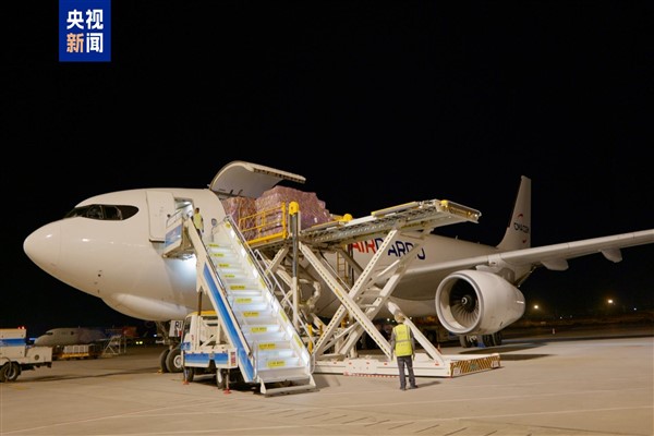 Urumçi, Paris ve Madrid arasında kargo uçağı seferleri başladı